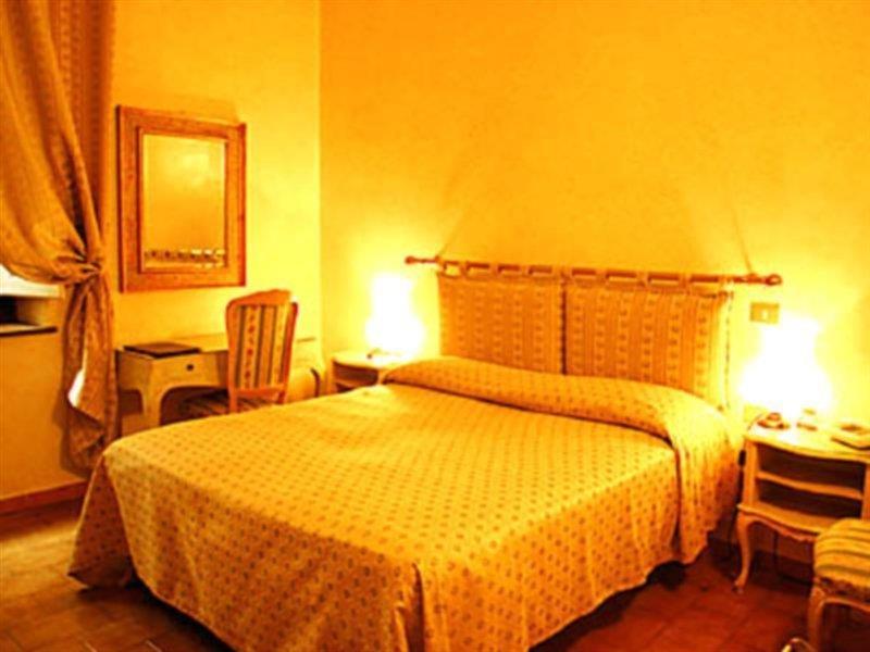 Hotel Cosimo De' Medici Florence Room photo